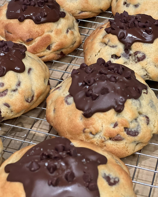6oz. Chocolate Chip Cookie